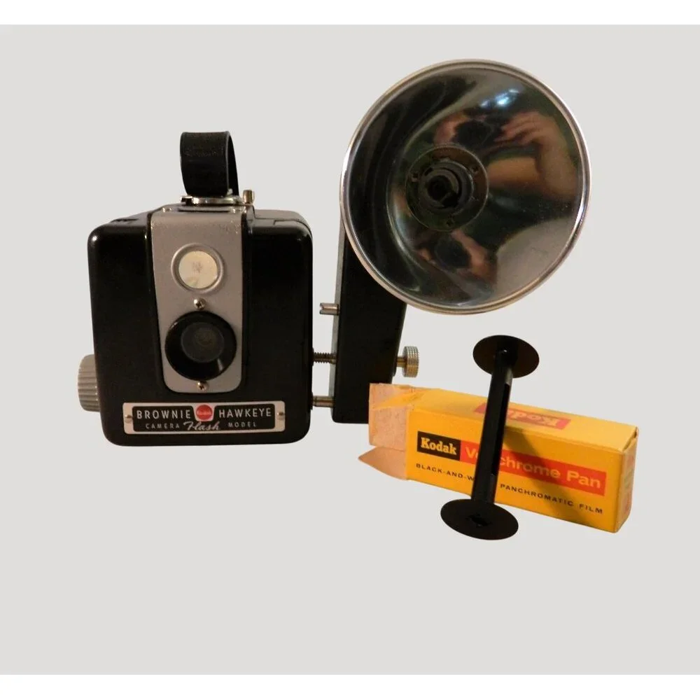 Vintage 1965 Kodak Brownie Hawkeye Camera Flash Model With Box Manual Untested